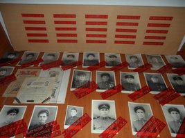 Стенд с фотографиями участников Великой Отечественной войны