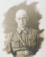Старший лейтенант
 Н.Ф. Никутов