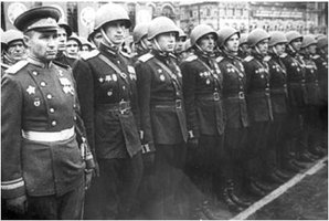 Парад Победы (фото из архива музея)